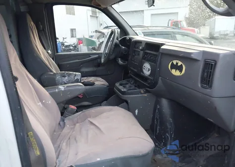 2005 Chevrolet Express из США, поврежденный, VIN 1GCFG15X351127733